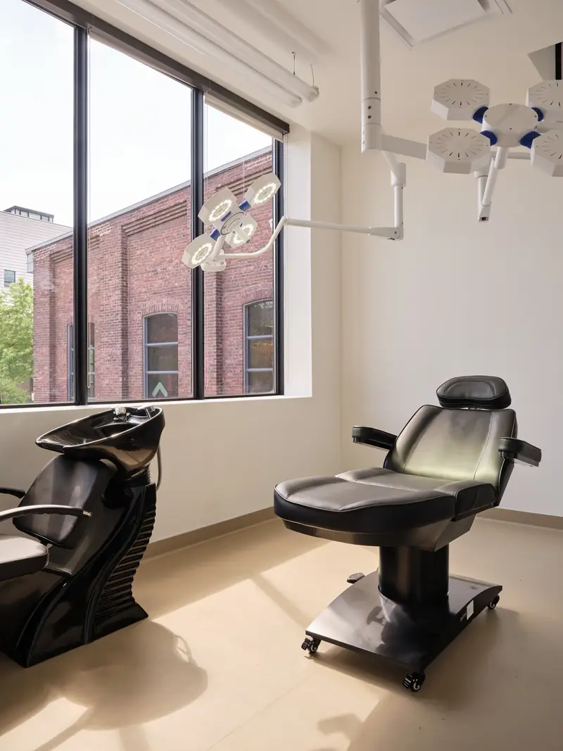 Treatment room at Clinique Face MD