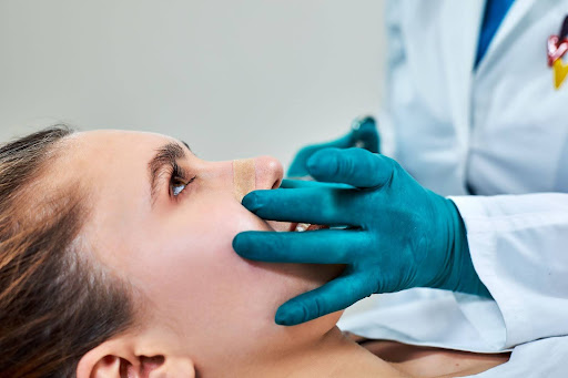 Nasal Cast Removal: When Does the Cast Come Off After Rhinoplasty?